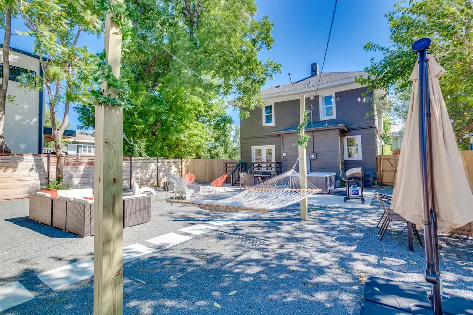 Plaza Manor — Plaza District vacation rental with hot tub